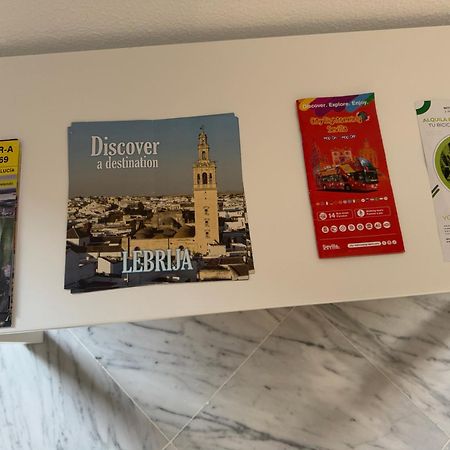 Encanto Urbano: Piso Centrico Totalmente Equipado レブリハ エクステリア 写真