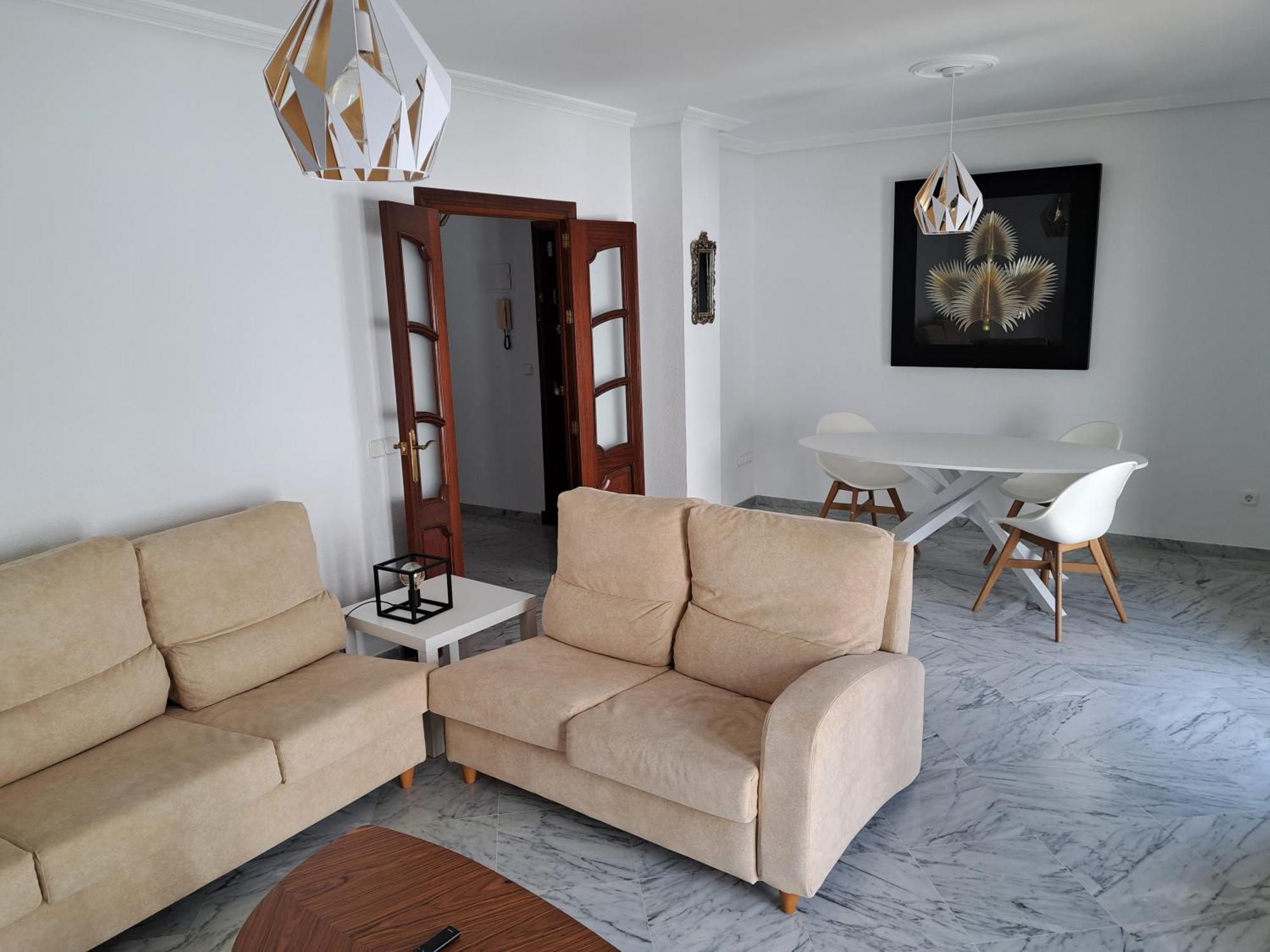 Encanto Urbano: Piso Centrico Totalmente Equipado レブリハ エクステリア 写真